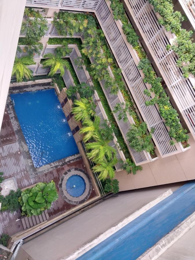 Alps At 150 Newport Blvd Condominum Near T3 Pasay Exterior foto