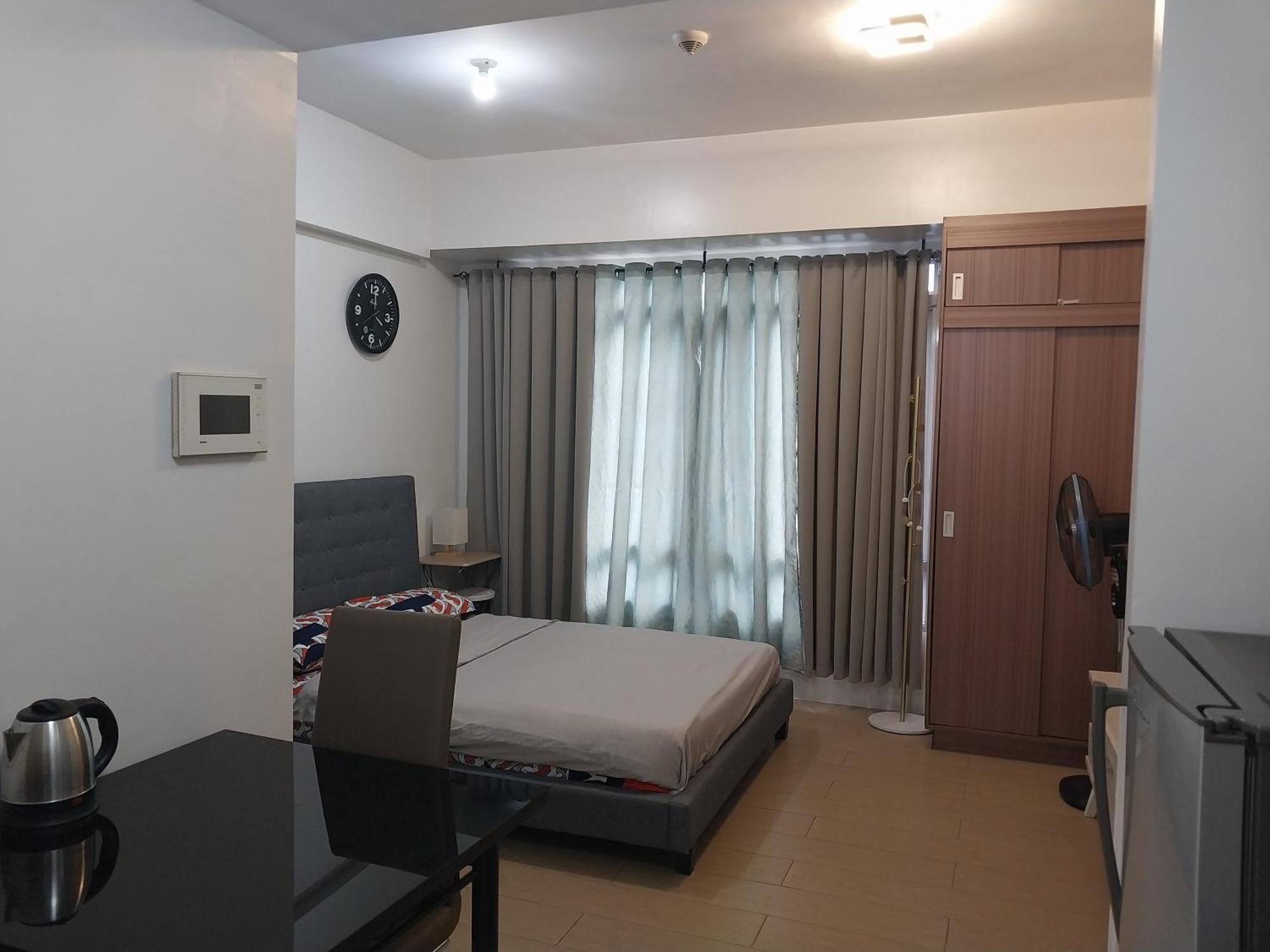 Alps At 150 Newport Blvd Condominum Near T3 Pasay Exterior foto